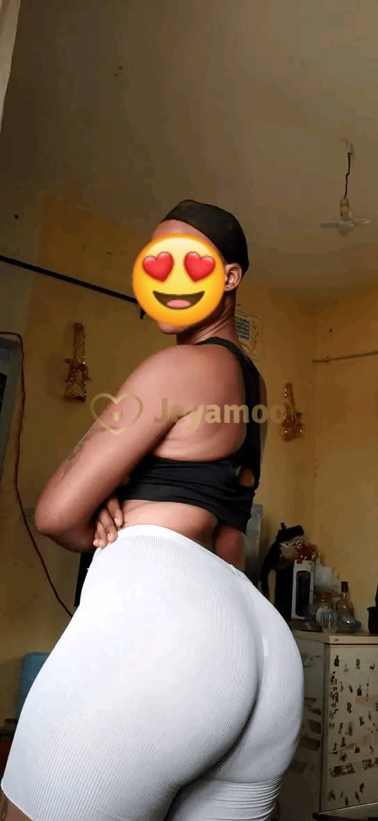 Votre black au grosse fesse 1
