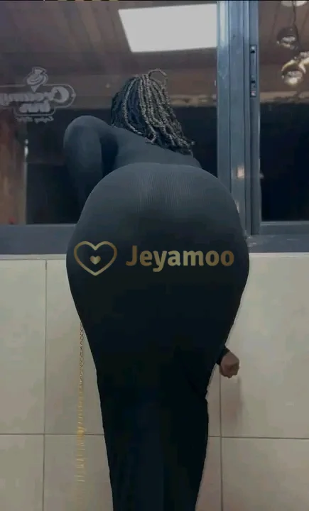 Chatte bien mouillé 1